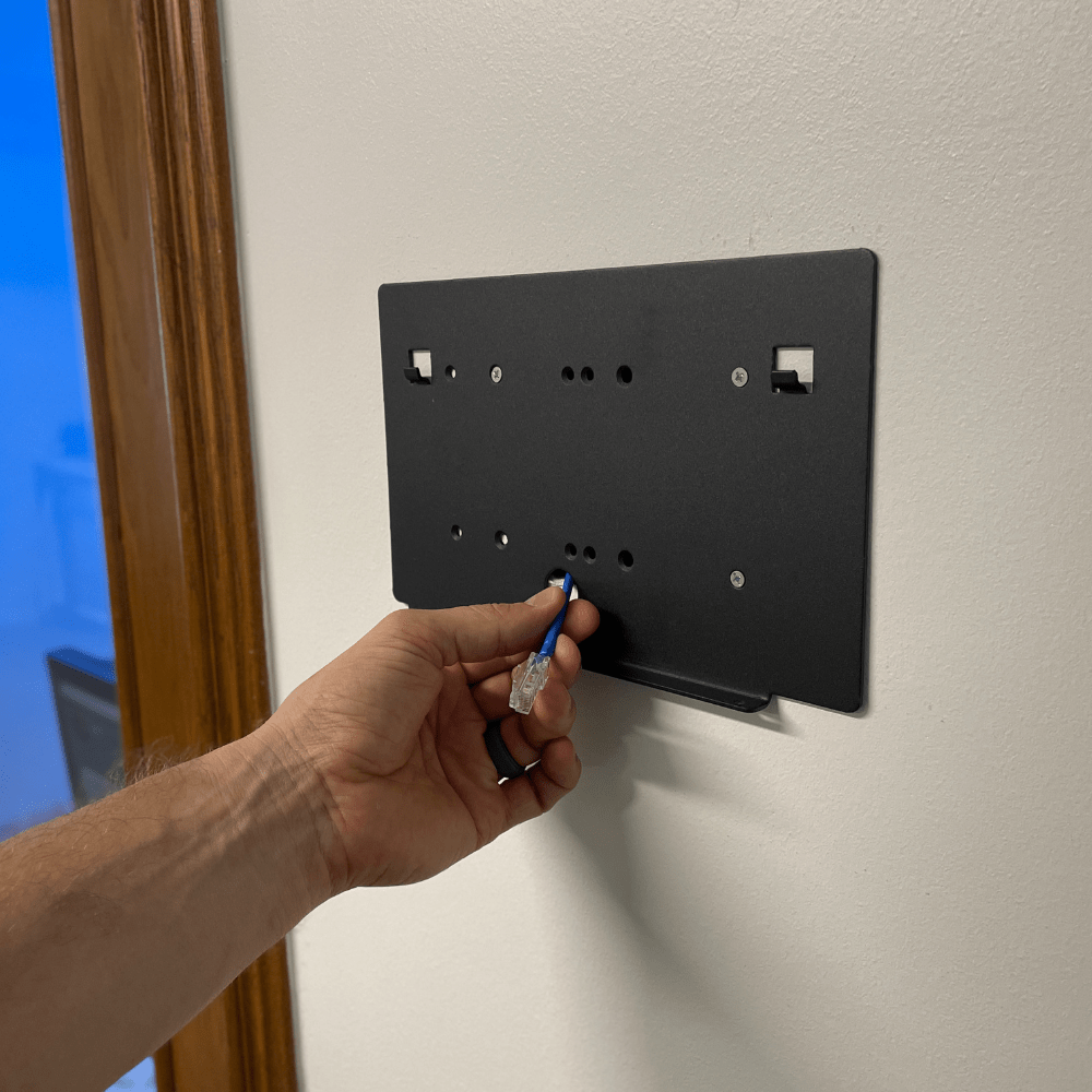 PoE Texas Display 10" Touchscreen Room Scheduler with Highly Visible LED Ring