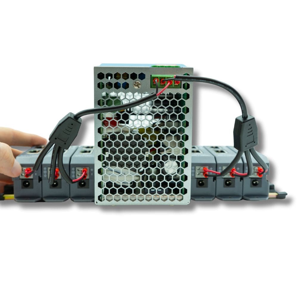 10 Gigabit PoE++ (802.3bt) 6-port Injector Kit with 48 Volt 480 Watt P ...
