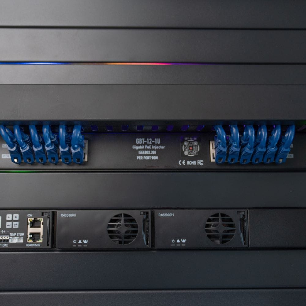 12 Port 2.5Gigabit PoE++ Injector with a 53 volt 1200 Power Supply ...