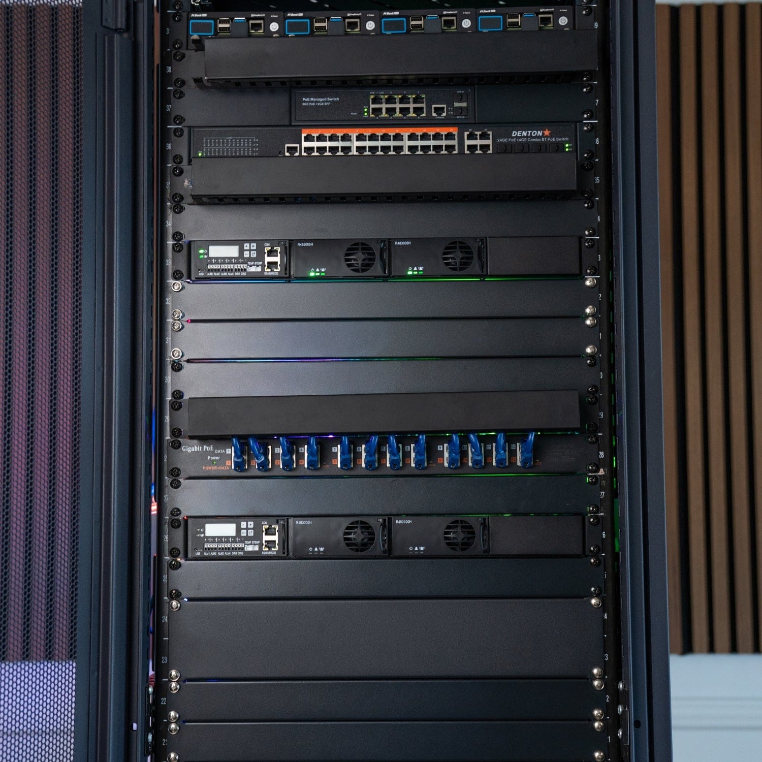 PoE Texas Injector 12 Port Gigabit Passive Mode A/B Rack Mount PoE Injector