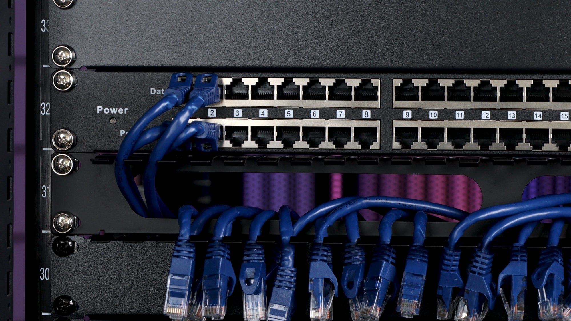 PoE Texas Injector 24-Port 10/100, Mode B, Rack Mount PoE Injector with 48 Volt 120 Watt Power Supply