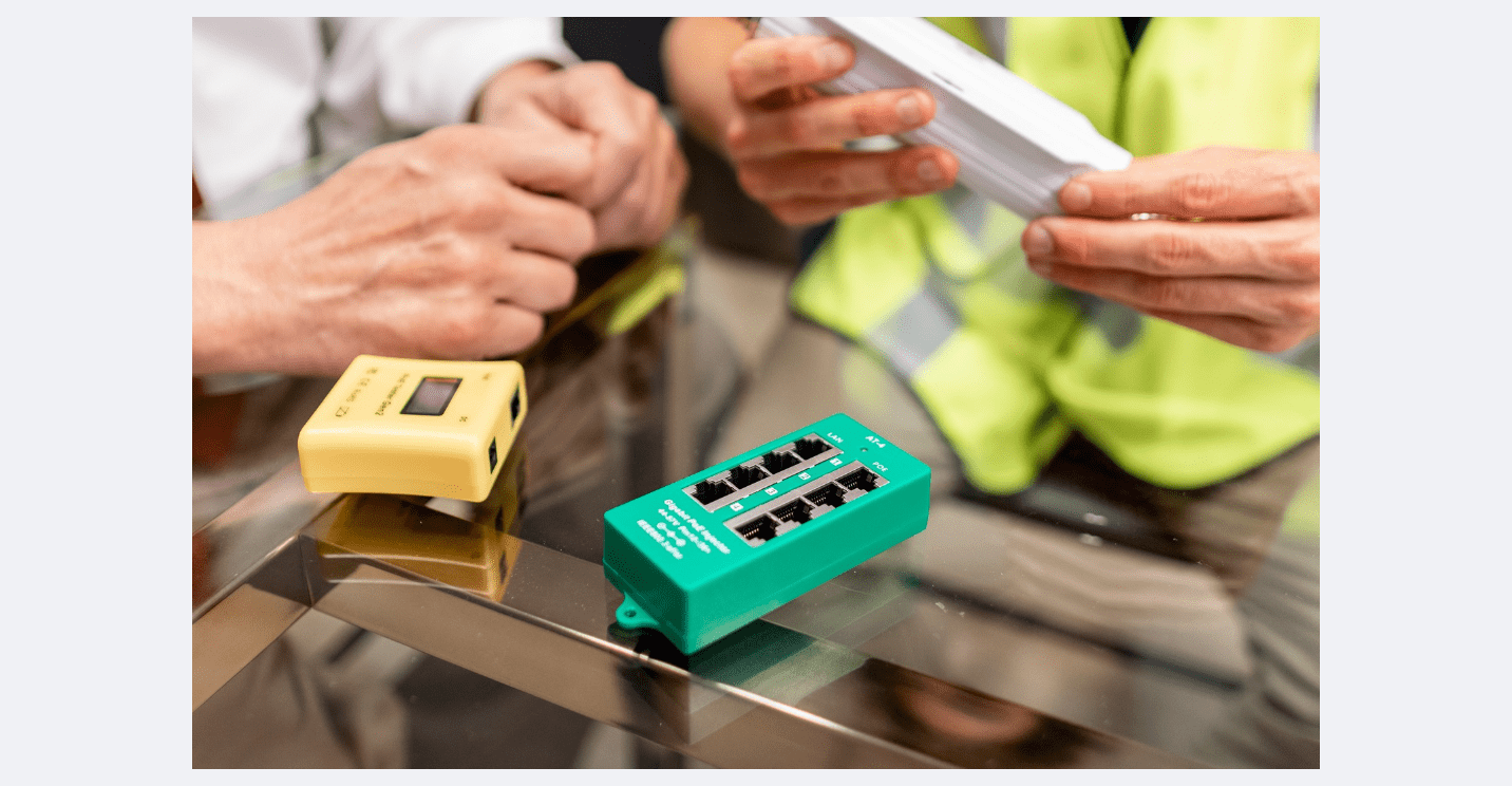 PoE Texas Injector 4 Port Active Gigabit Mode A PoE Injector with 48 Volt 60 Watt Power Supply