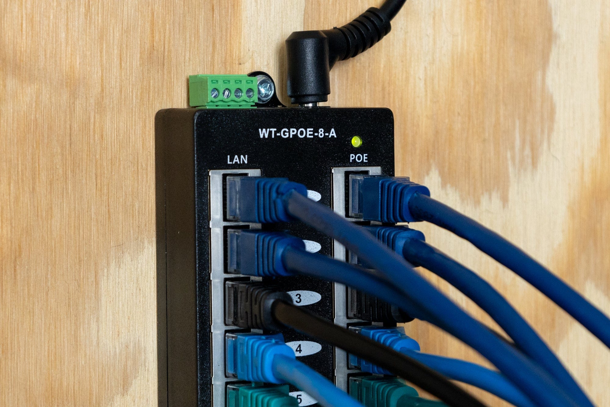 PoE Texas Injector 8-Port Gigabit, Mode A PoE Injector without Power Supply