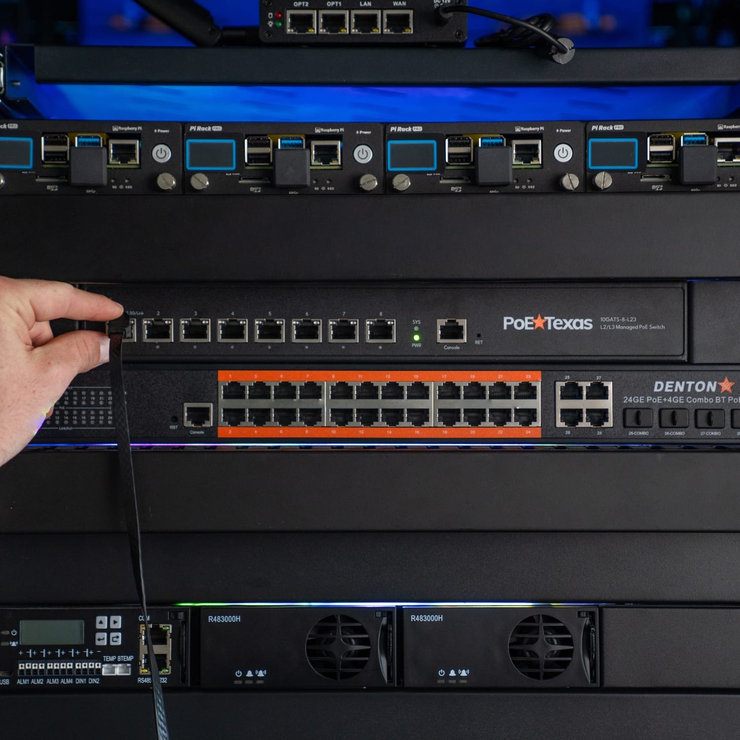 POE Texas Switch 8-Port Layer 3 10 Gigabit Managed PoE+ (IEEE 802.3at) Switch